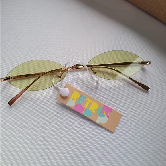 - Light weight and high quality no frame, the - Picture 2 of 8